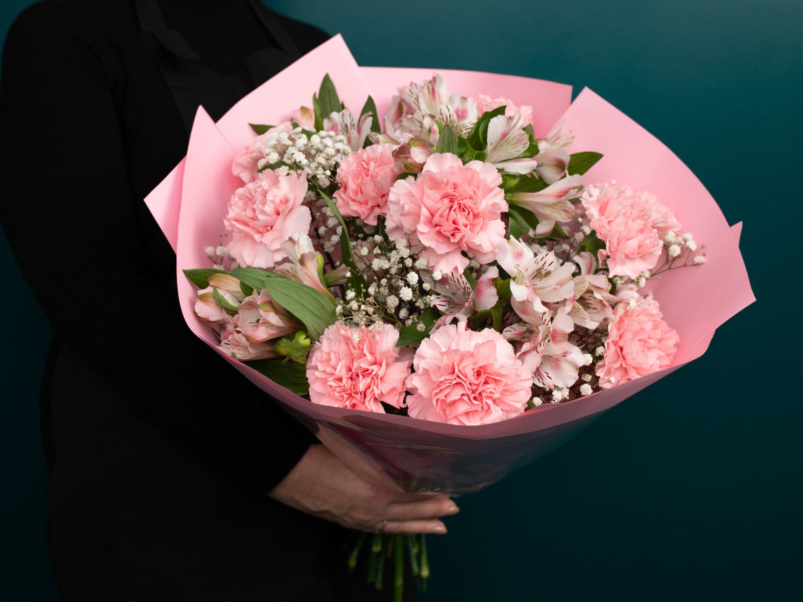 Neļķu pušķis  | 03 |