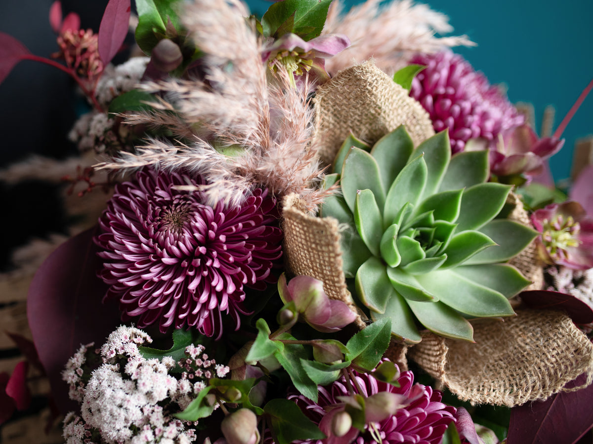 Bouquet of different flowers | 86 |