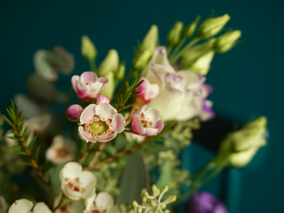 Bouquet of flowers with lysants 04 |