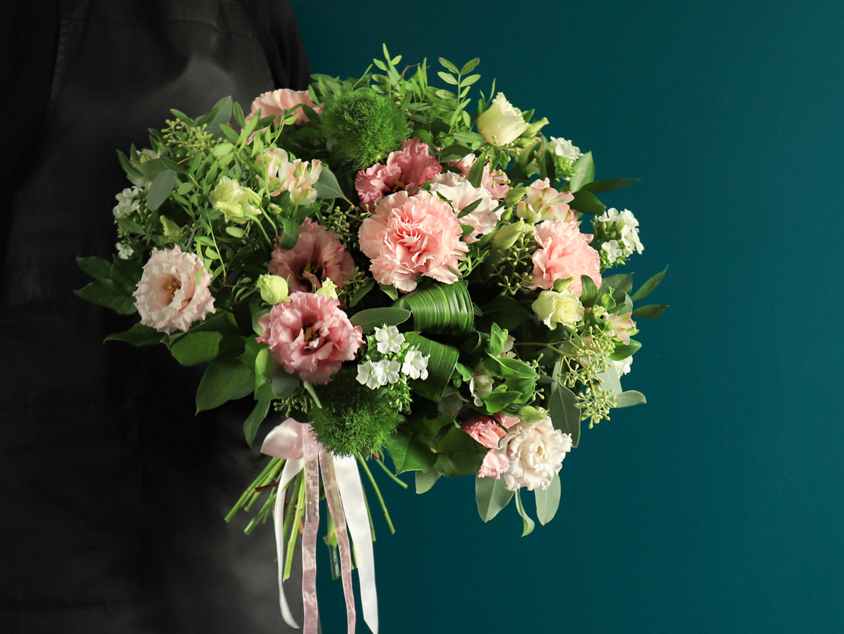 Bouquet of seasonal flowers | 01 | pink
