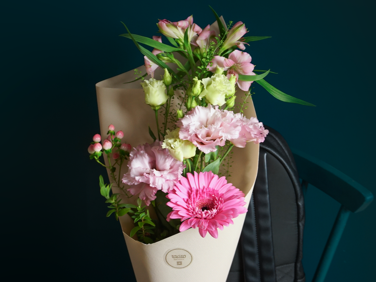 Bouquet of flowers | 93 |