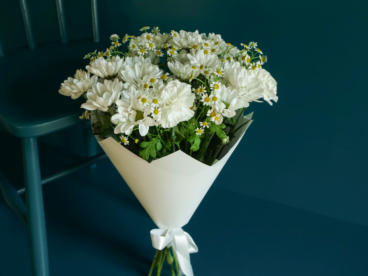 Bouquet of different flowers 59 |