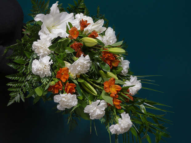 Funeral bouquet / 09 /