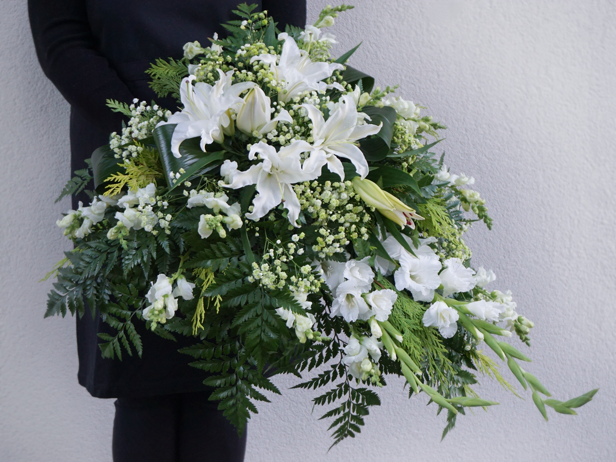 Funeral bouquet / 08 /