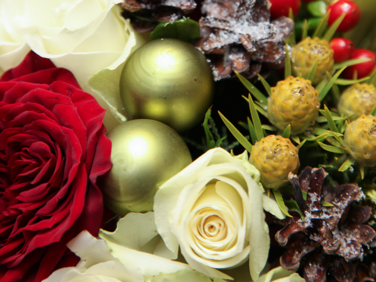 Dažādu ziedu pušķis | 29 |