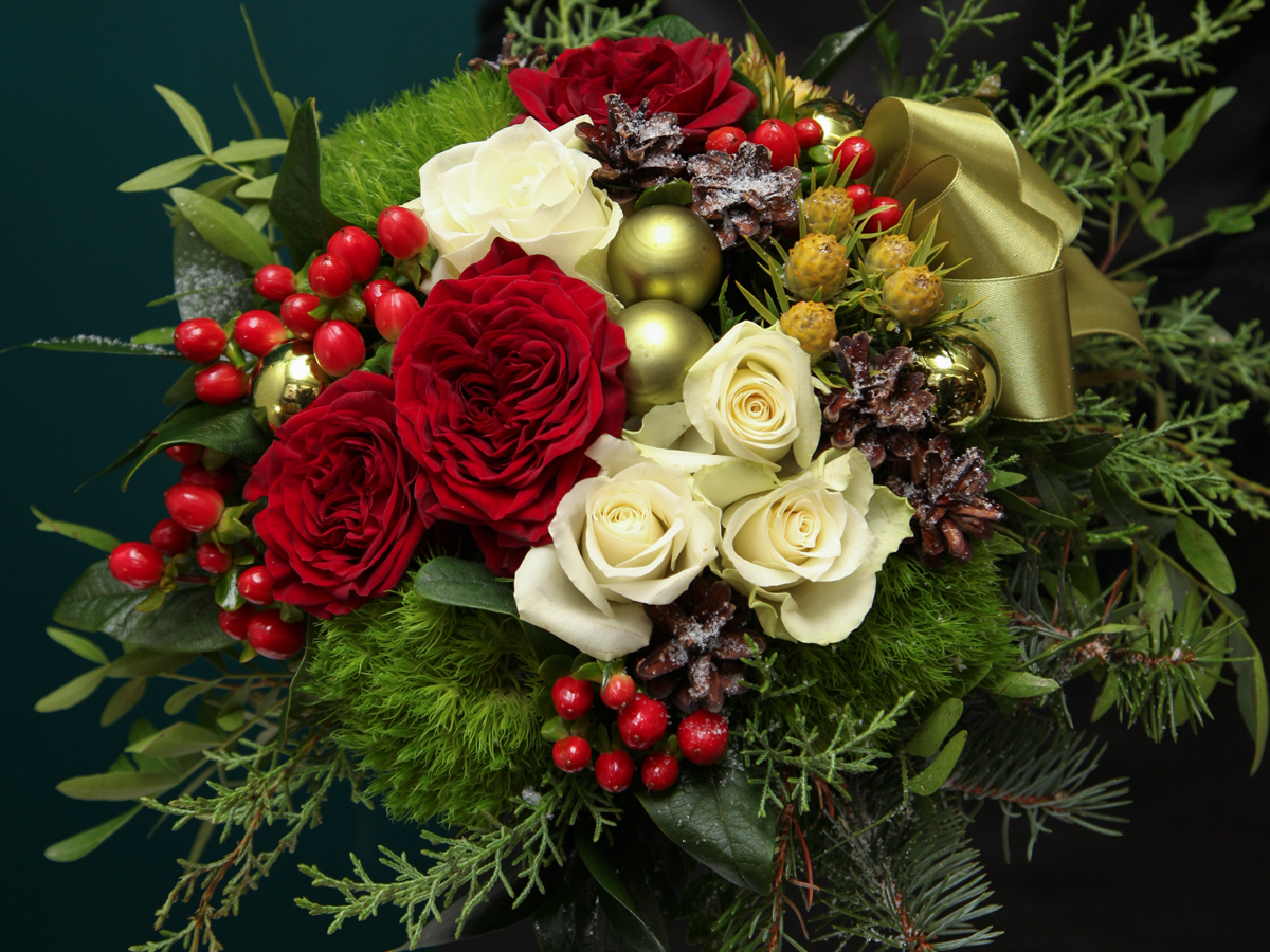 Dažādu ziedu pušķis | 29 |