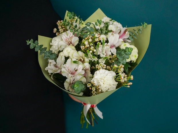 Dažādu ziedu pušķis | 44 |