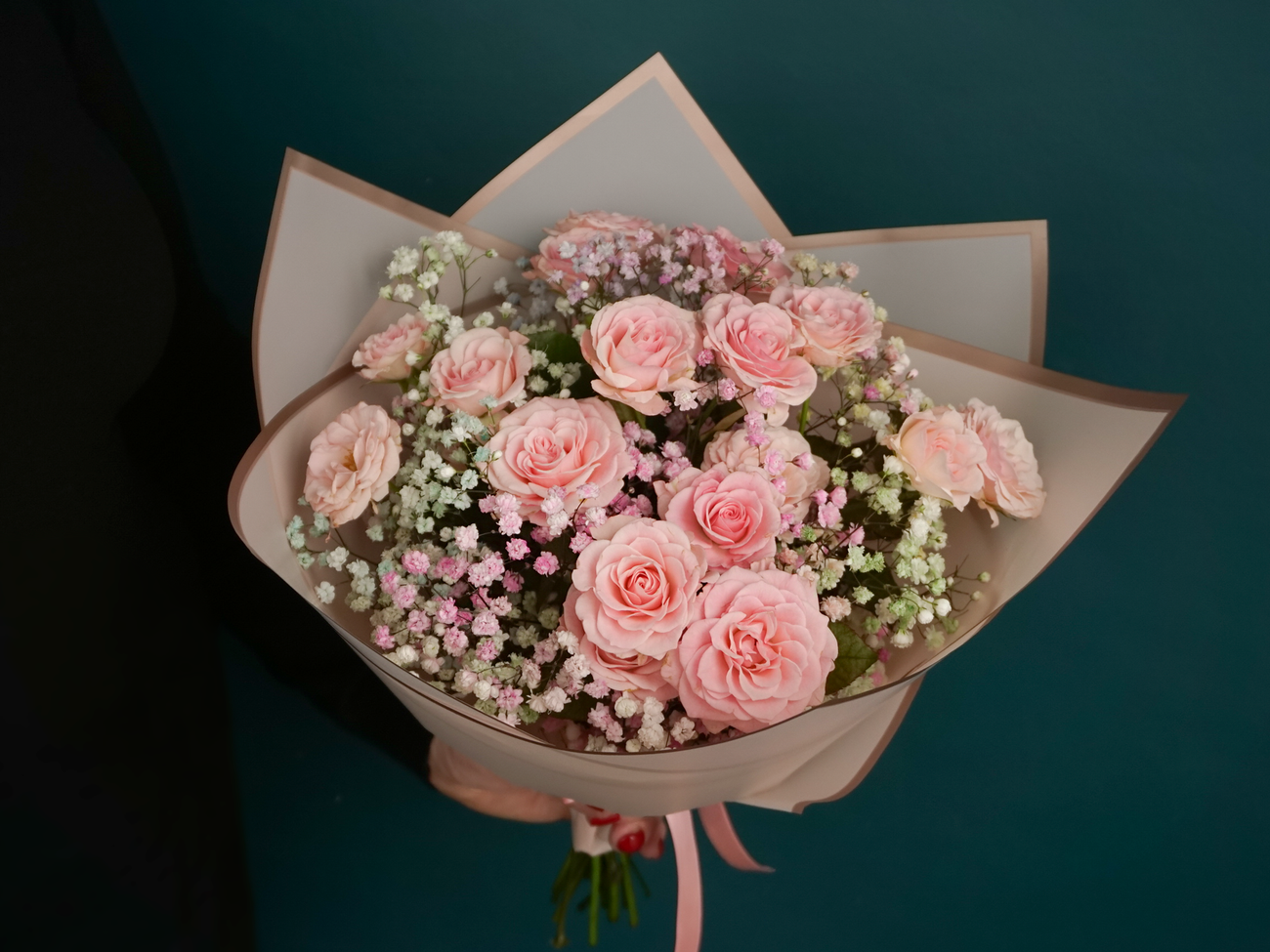 Ziedu pušķis ar rozēm | 09 |