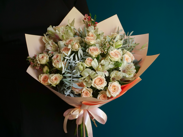 Dažādu ziedu pušķis | 51 |