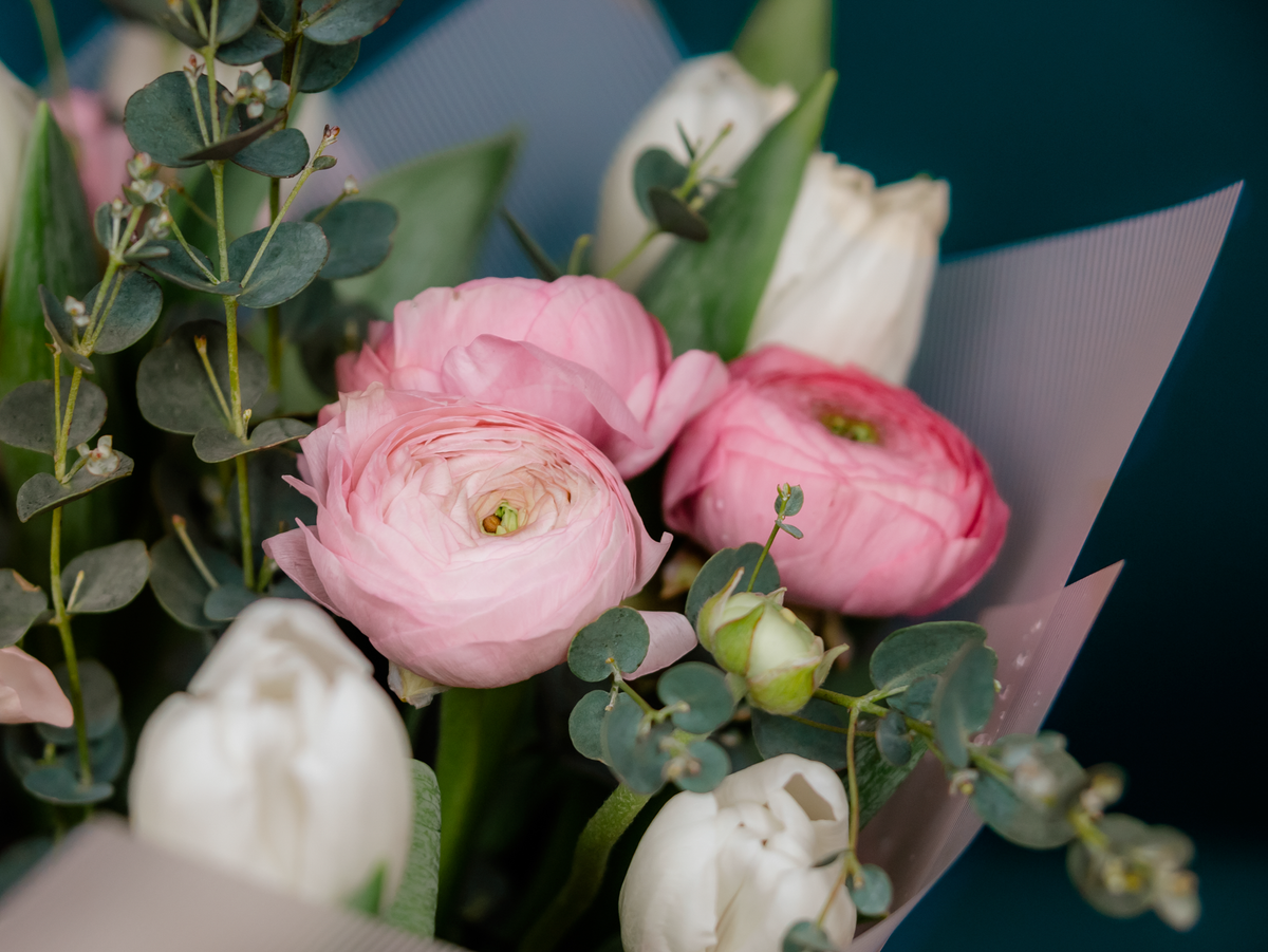 Bouquet of spring flowers 10 |