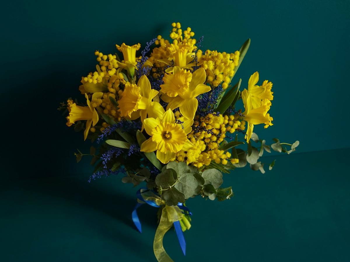 Bouquet of spring flowers 06 |