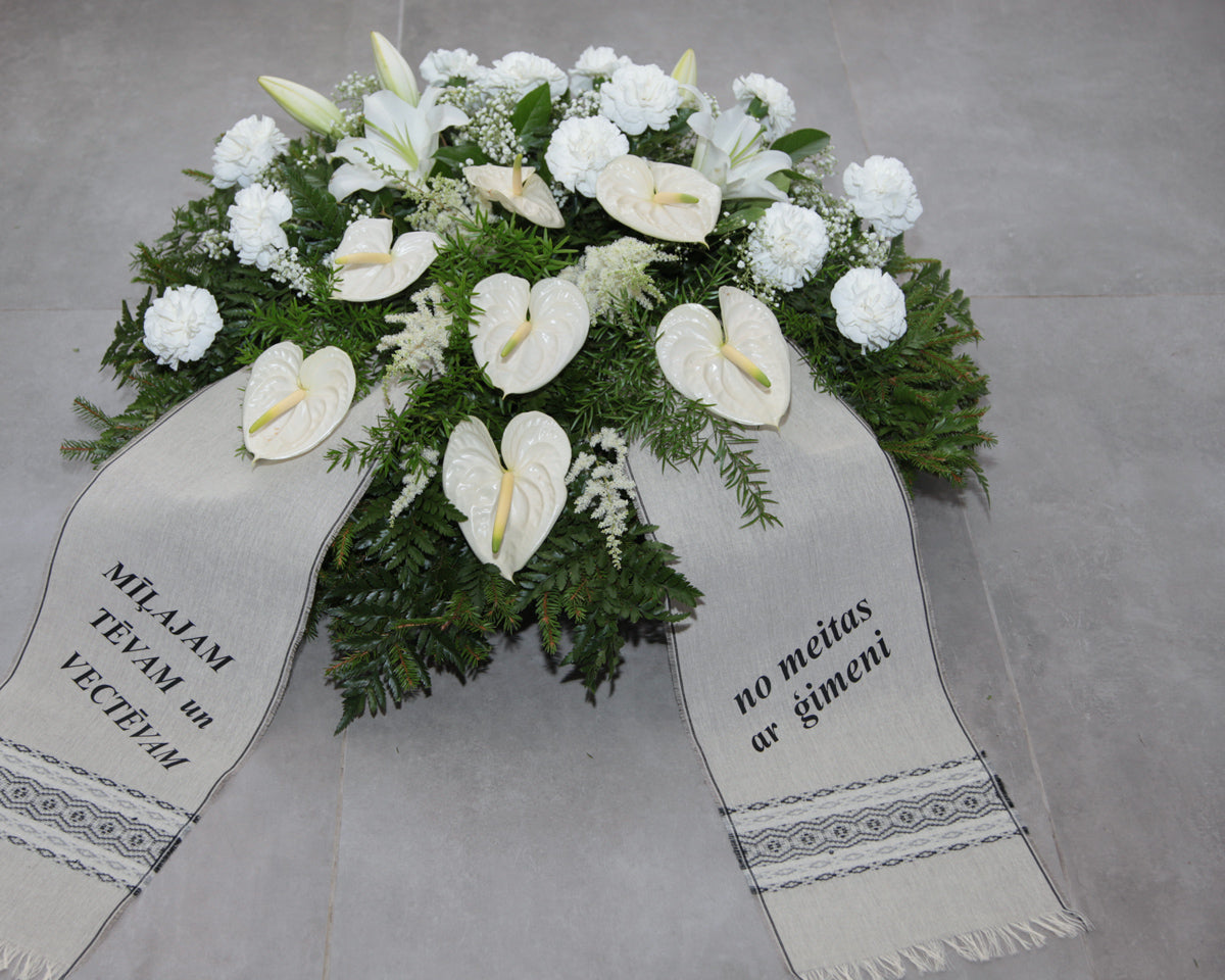 Funeral wreath / 19 /