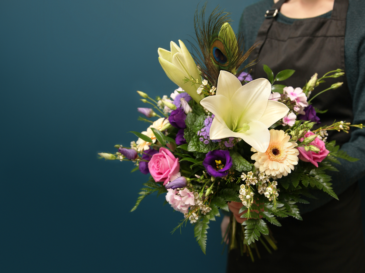 Ziedu pušķis ar liliju | 01 |