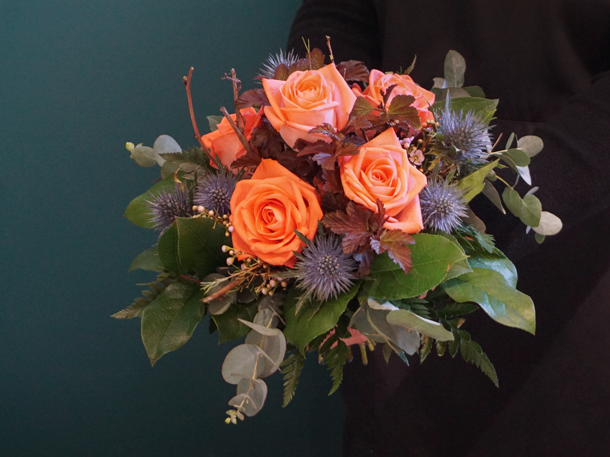 Ziedu pušķis ar rozēm | 02 |